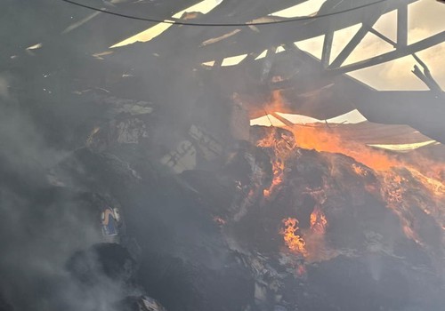 Incêndio atinge galpão de alho em Guarda dos Ferreiros e mobiliza Bombeiros de Patos de Minas e região