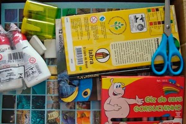 Procon compara preços de materiais escolares em 8 papelarias de Patos de Minas 