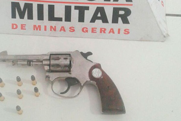 Autor é preso e polícia apreende revólver após disparos de arma de fogo em Patos de Minas