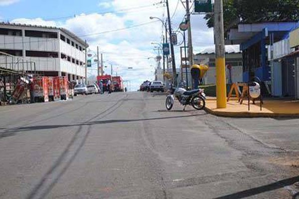 Prefeitura noticia arquivamento de inquérito sobre pavimentação de ruas do Parque de Exposições