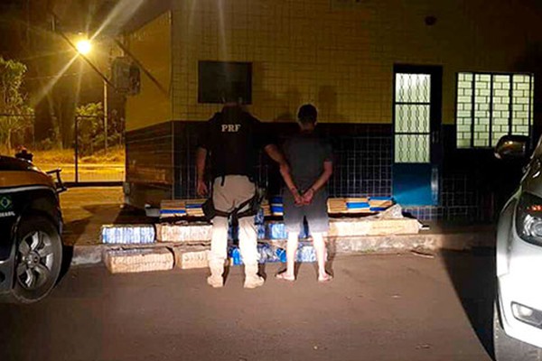PRF prende jovem com meia tonelada de maconha em caminhonete roubada em Patos de Minas