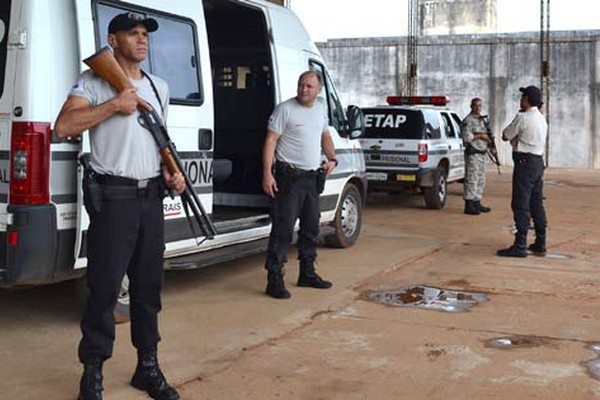 Agentes Penitenciários da 10ª RISP passam por treinamento de Escolta de Presos em Patos de Minas