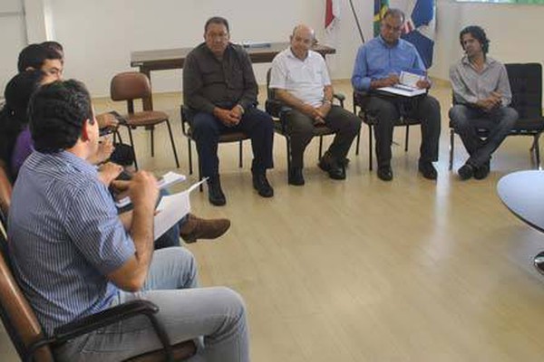 Reunião define mudanças substanciais no trânsito do centro de Patos de Minas