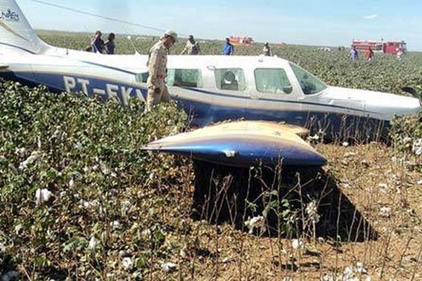 Polícia Civil investiga avião que fez pouso forçado em fazenda de Coromandel
