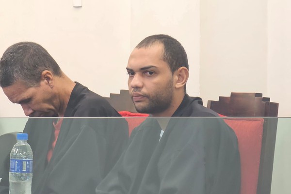 Dupla é condenada a quase 35 anos de prisão por assassinar homem com golpe de faca no pescoço