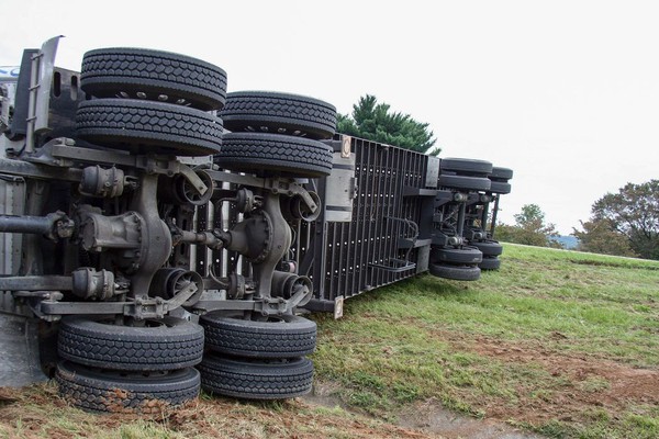 PRF registra 84 mortes e 1.167 feridos nas estradas durante feriado