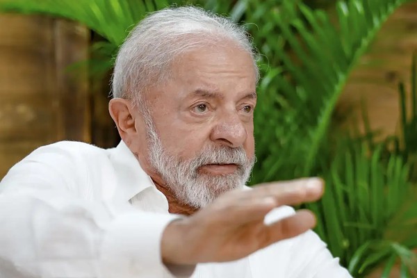 Lula quer anular leilão da Petrobras por vender gás acima da tabela