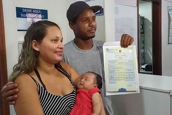 Pais registram filha com o nome de Emberly após caso ir parar na justiça em Patos de Minas