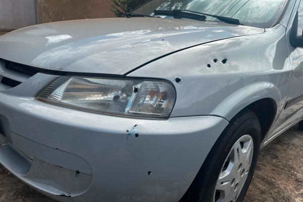 Polícia procura homem que abriu fogo contra carro no bairro Quebec; alvo seria a ex-namorada
