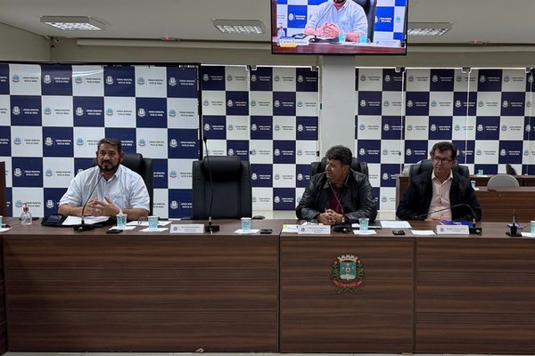 Em audiência na Câmara, superintendente explica como serão as escolas cívico-militares