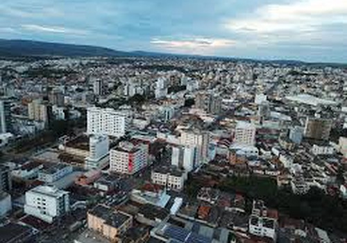 Veja o que abre e o que fecha no feriado do Dia do Trabalhador em Patos de Minas