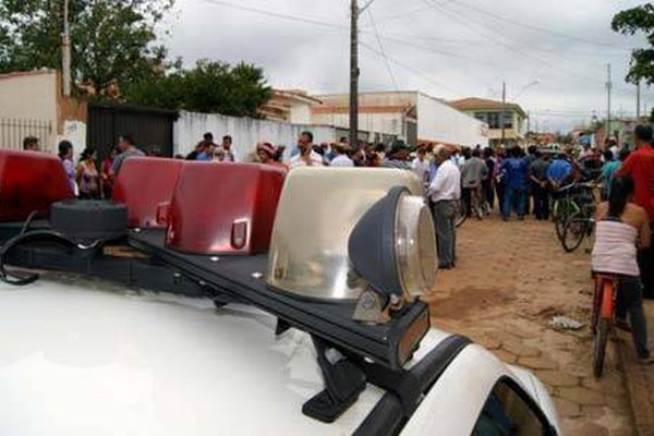 Homem é executado com sete tiros no centro de Carmo do Paranaíba