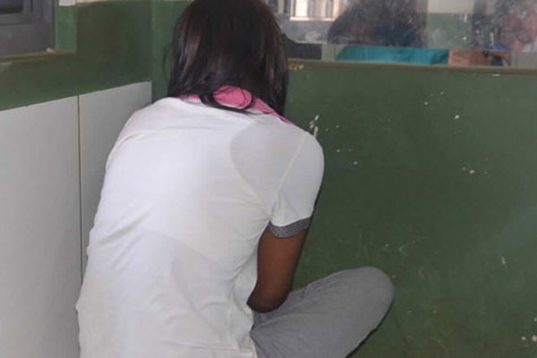Mulher é presa ao tentar entrar em Penitenciária com 100 gramas de maconha em Patrocínio