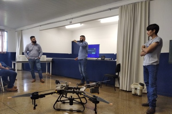 Escola Agrotécnica promove minicursos sobre drones e cafeicultura e abre as portas para a comunidade