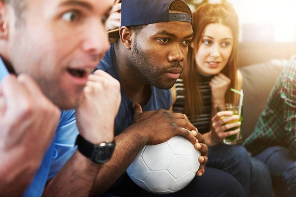 Aposta Esportiva ao Vivo: Como Funciona e Quais São as Vantagens?