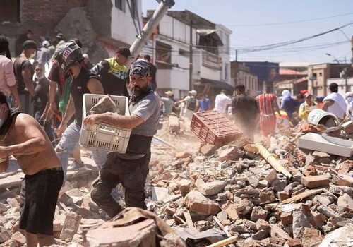 Forte terremoto deixa pelo menos 20 mortos na Colômbia