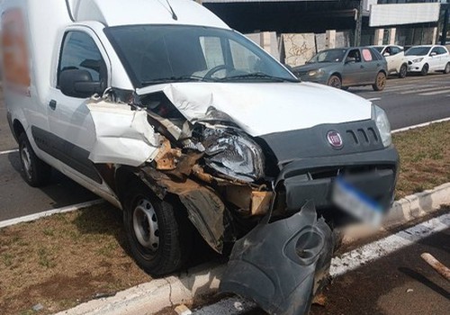 Motorista que provocou acidente em frente à Santa Casa disse que sofreu mal súbito