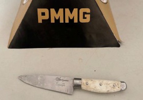 Homem é contido a paulada após invadir residência pela 2ª vez e acaba preso pela PM