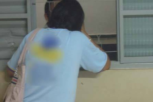 Faxineira leva R$ 5 mil de agência bancária e acaba presa pela Polícia Militar