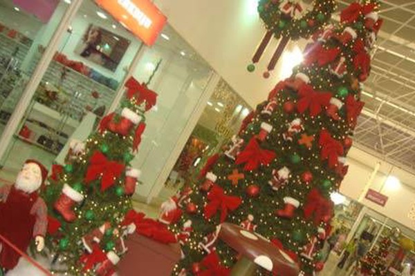Pátio Central Shopping mostra decoração e anuncia chegada do Papai Noel