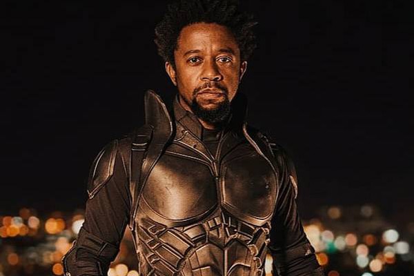 Ator patense se destaca em “Corvos”, filme de curta duração que acaba de chegar aos streamings