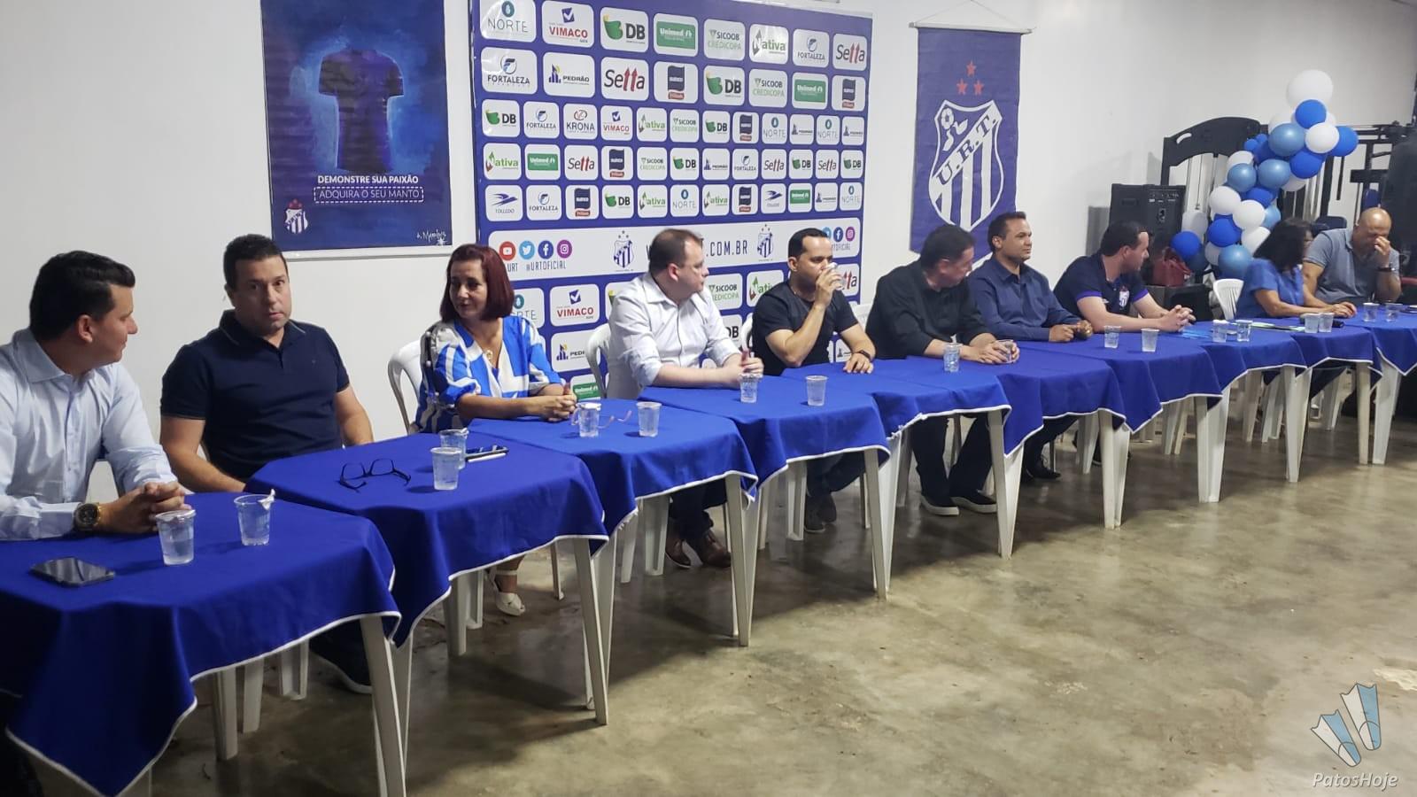 Nova diretoria da URT toma posse com missão de levar o clube de volta à  elite do Mineiro