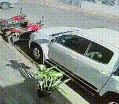Vídeo mostra motorista avançando parada e causando acidente no centro de Patos de Minas