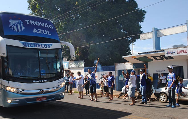 How to get to Imperial Futebol Clube in Vespasiano by Bus?